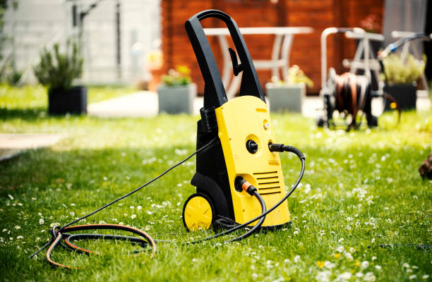 Best Vinyl Siding Pressure Washing in Isanti, MN